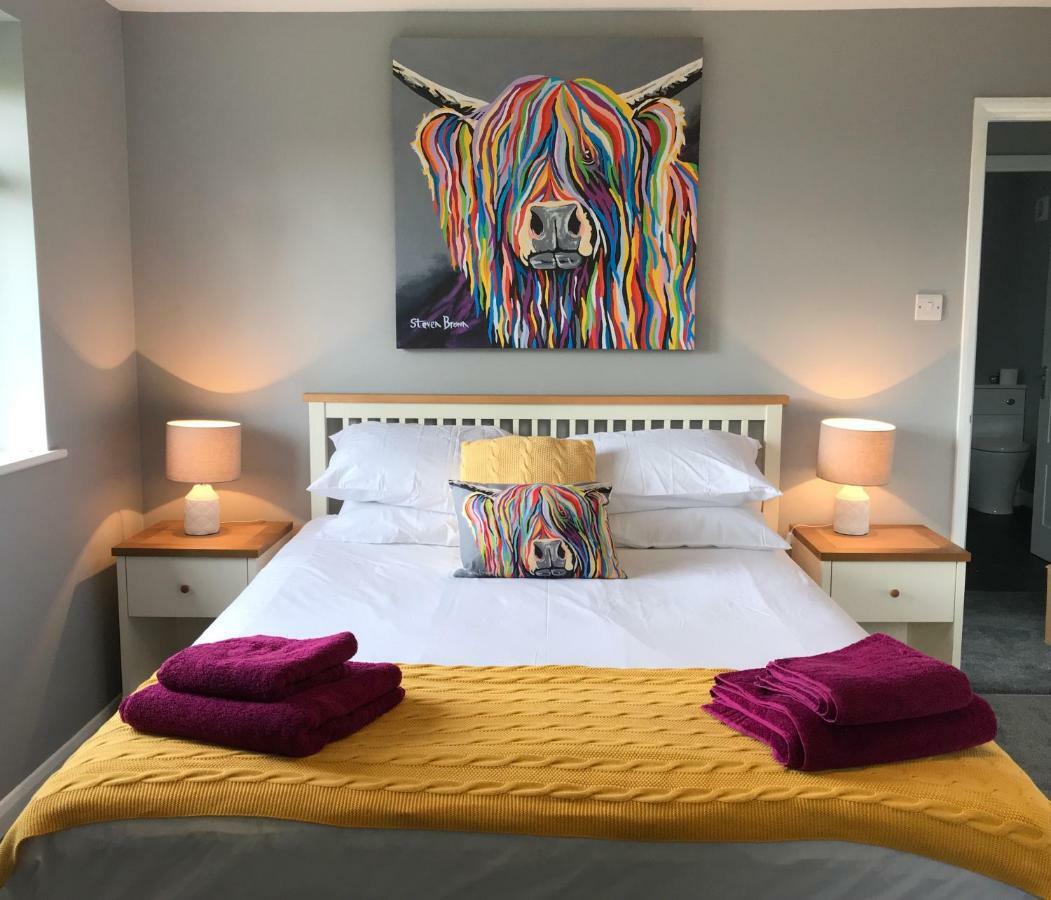 Hunters Lodge Exeter, Free Parking, Country Views, Great Wi-Fi, Large Garden Poltimore 외부 사진