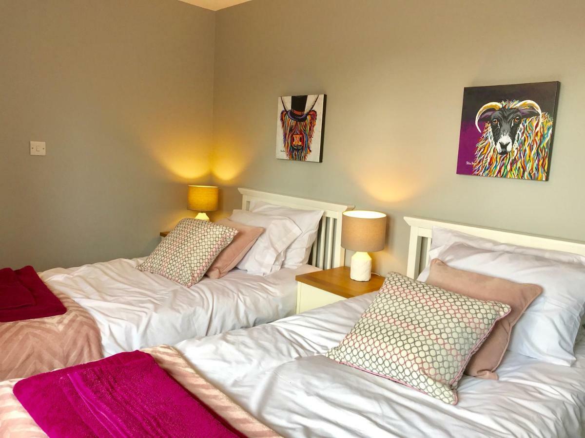 Hunters Lodge Exeter, Free Parking, Country Views, Great Wi-Fi, Large Garden Poltimore 외부 사진