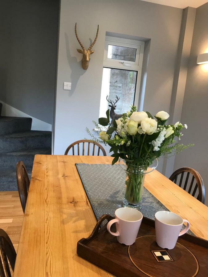 Hunters Lodge Exeter, Free Parking, Country Views, Great Wi-Fi, Large Garden Poltimore 외부 사진