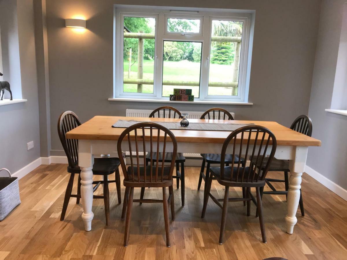 Hunters Lodge Exeter, Free Parking, Country Views, Great Wi-Fi, Large Garden Poltimore 외부 사진