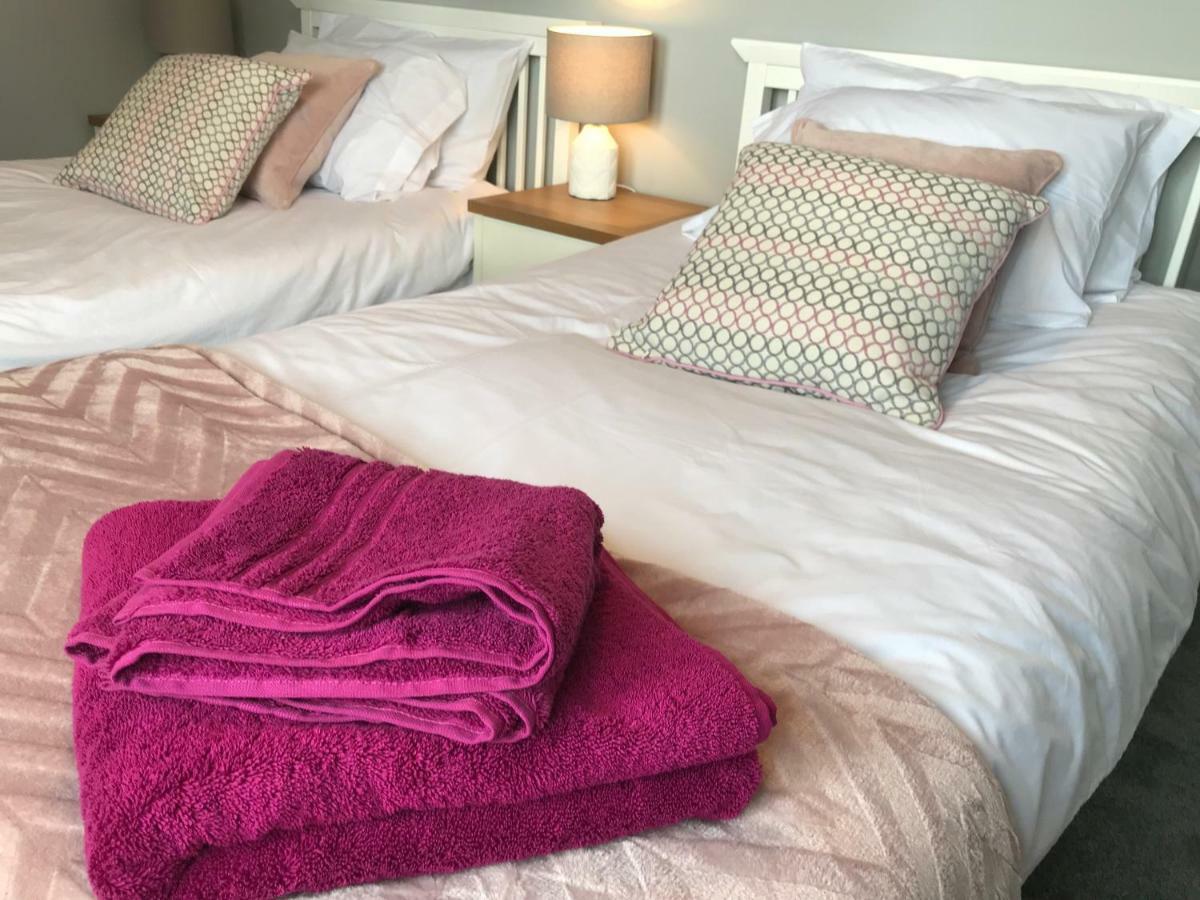 Hunters Lodge Exeter, Free Parking, Country Views, Great Wi-Fi, Large Garden Poltimore 외부 사진