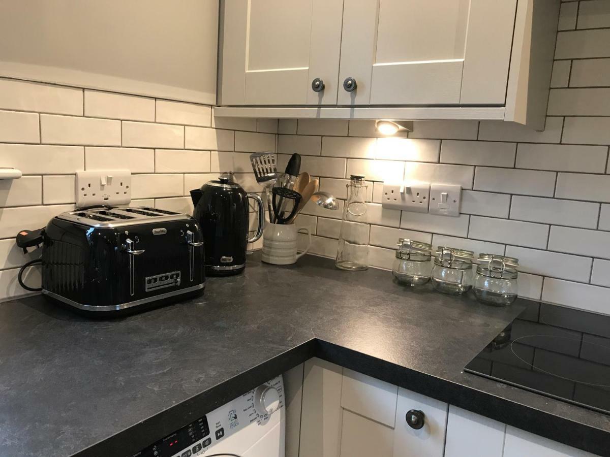 Hunters Lodge Exeter, Free Parking, Country Views, Great Wi-Fi, Large Garden Poltimore 외부 사진