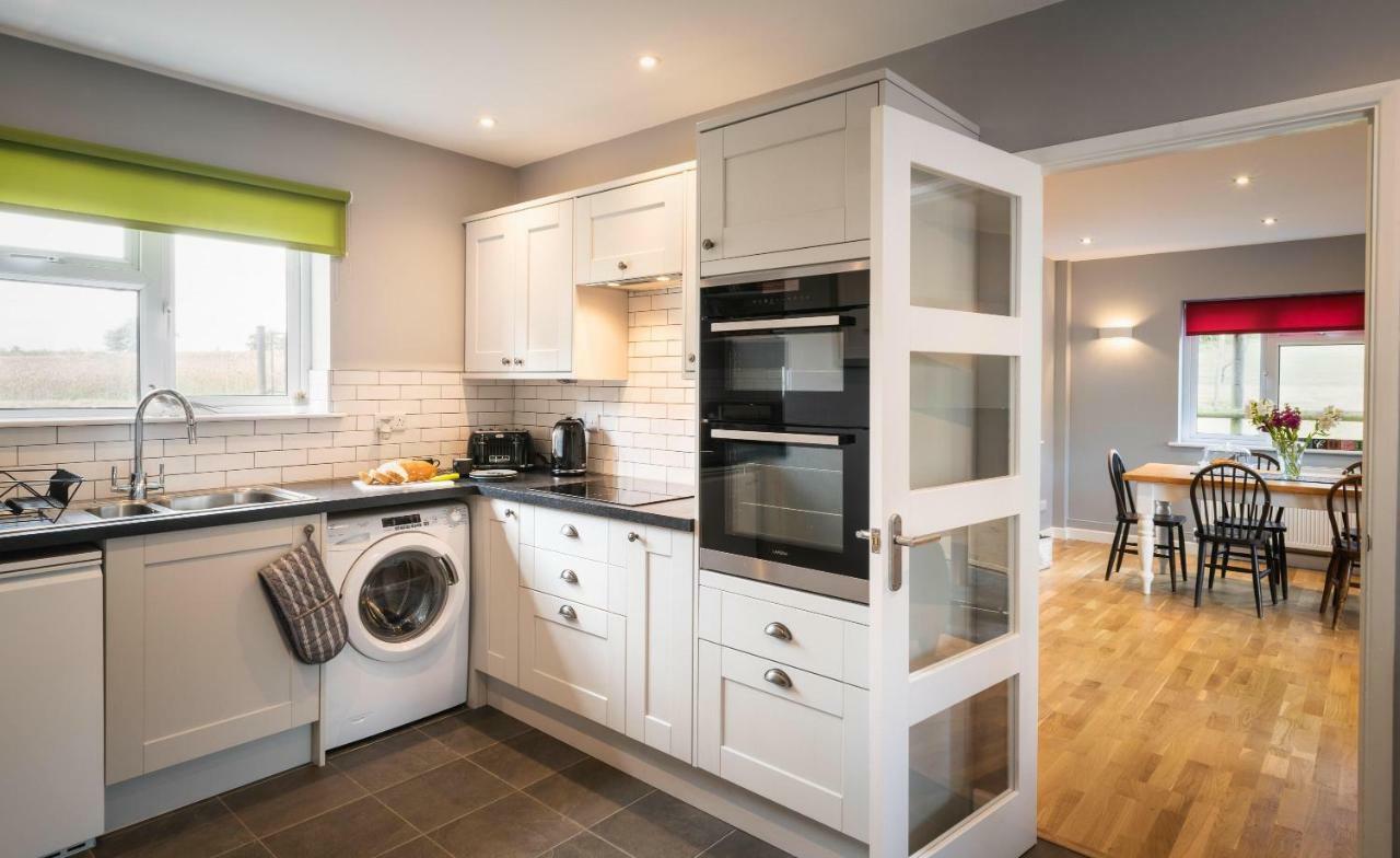 Hunters Lodge Exeter, Free Parking, Country Views, Great Wi-Fi, Large Garden Poltimore 외부 사진